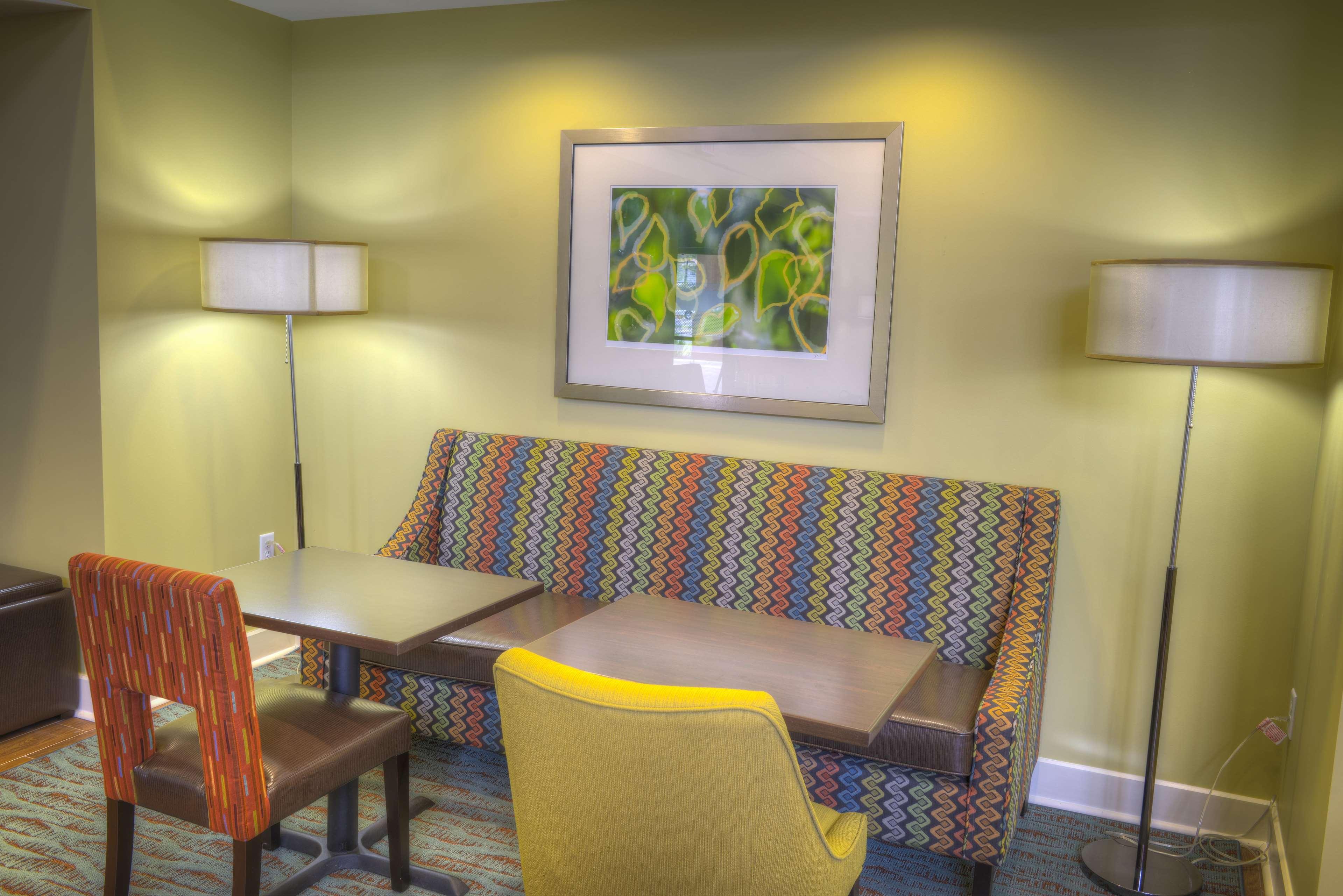 Hampton Inn & Suites Pensacola/Gulf Breeze Exterior photo